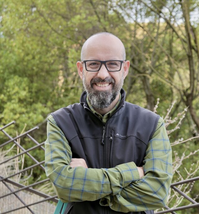 Miquel Llorente docente del curso Descifrando la comunicación animal