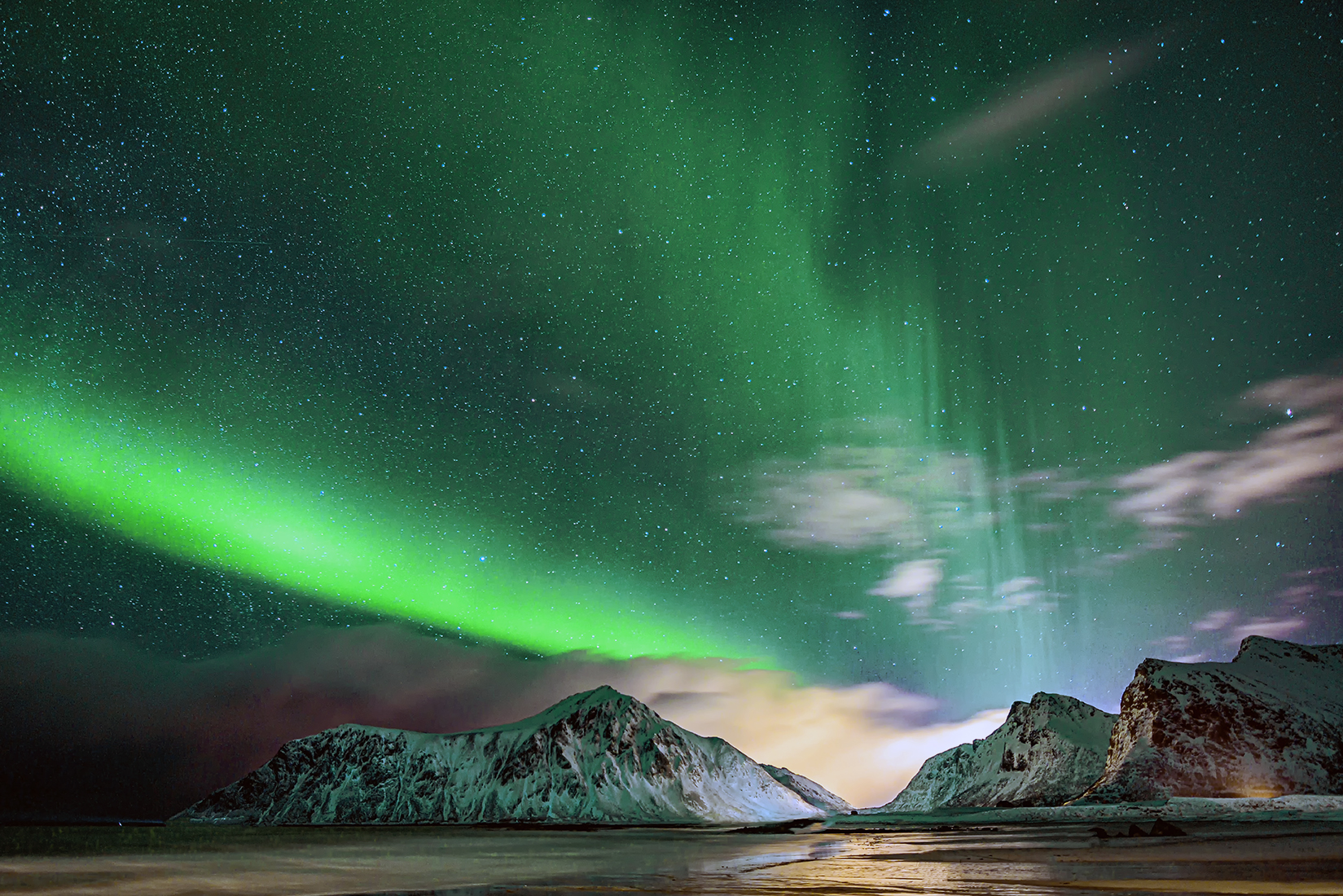 El pueblo donde se puede ver la aurora boreal 300 días al año