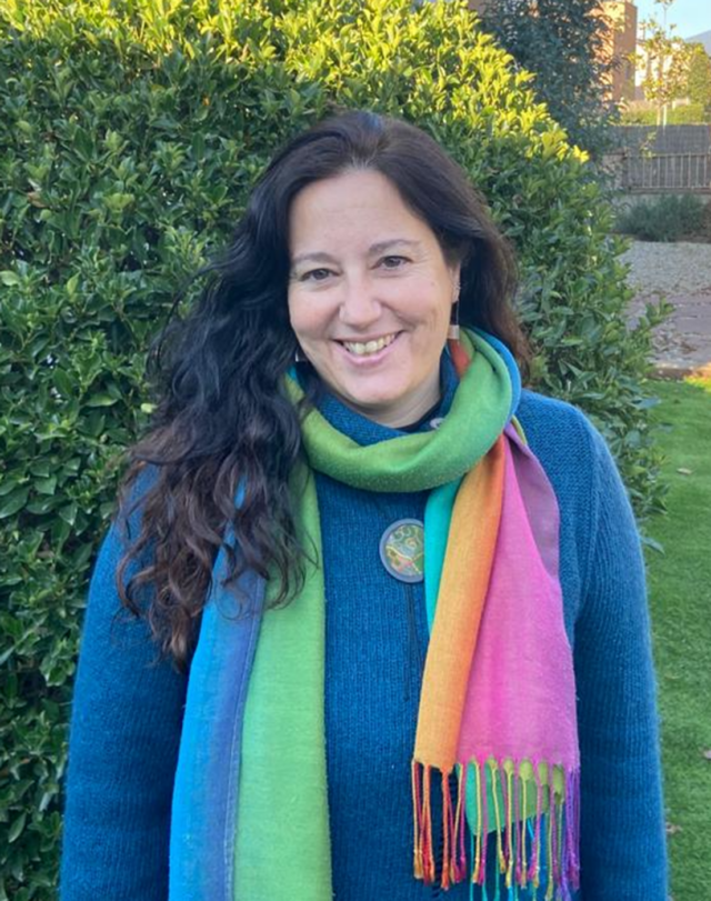 Irene Cervera docente del curso Bienestar y conexión con la naturaleza